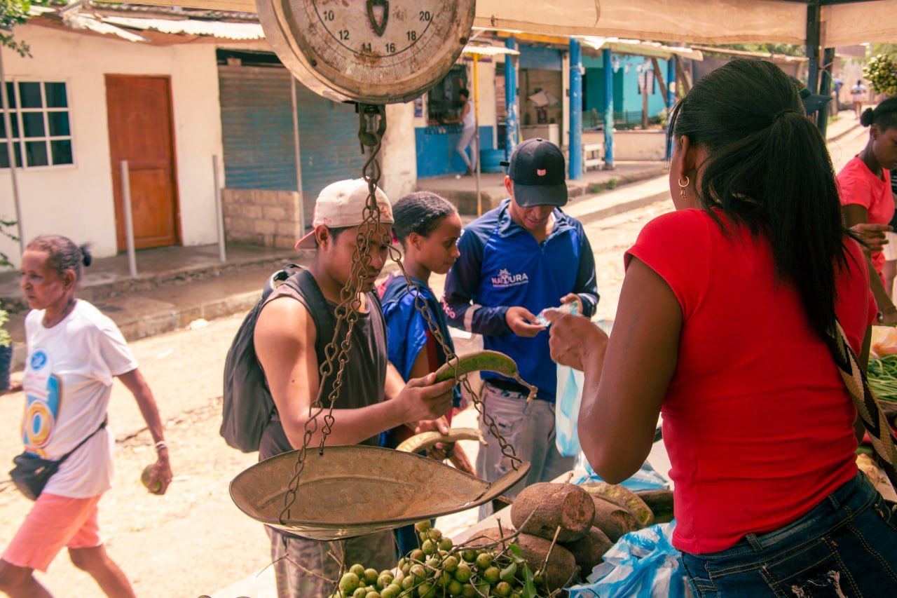 475 familias compraron en los dos últimos mercados campesinos del PES